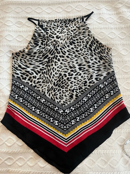 Iz Byer Tops - Iz Byer Black and White Leopard Print Sleeveless Top Flowy Size Large